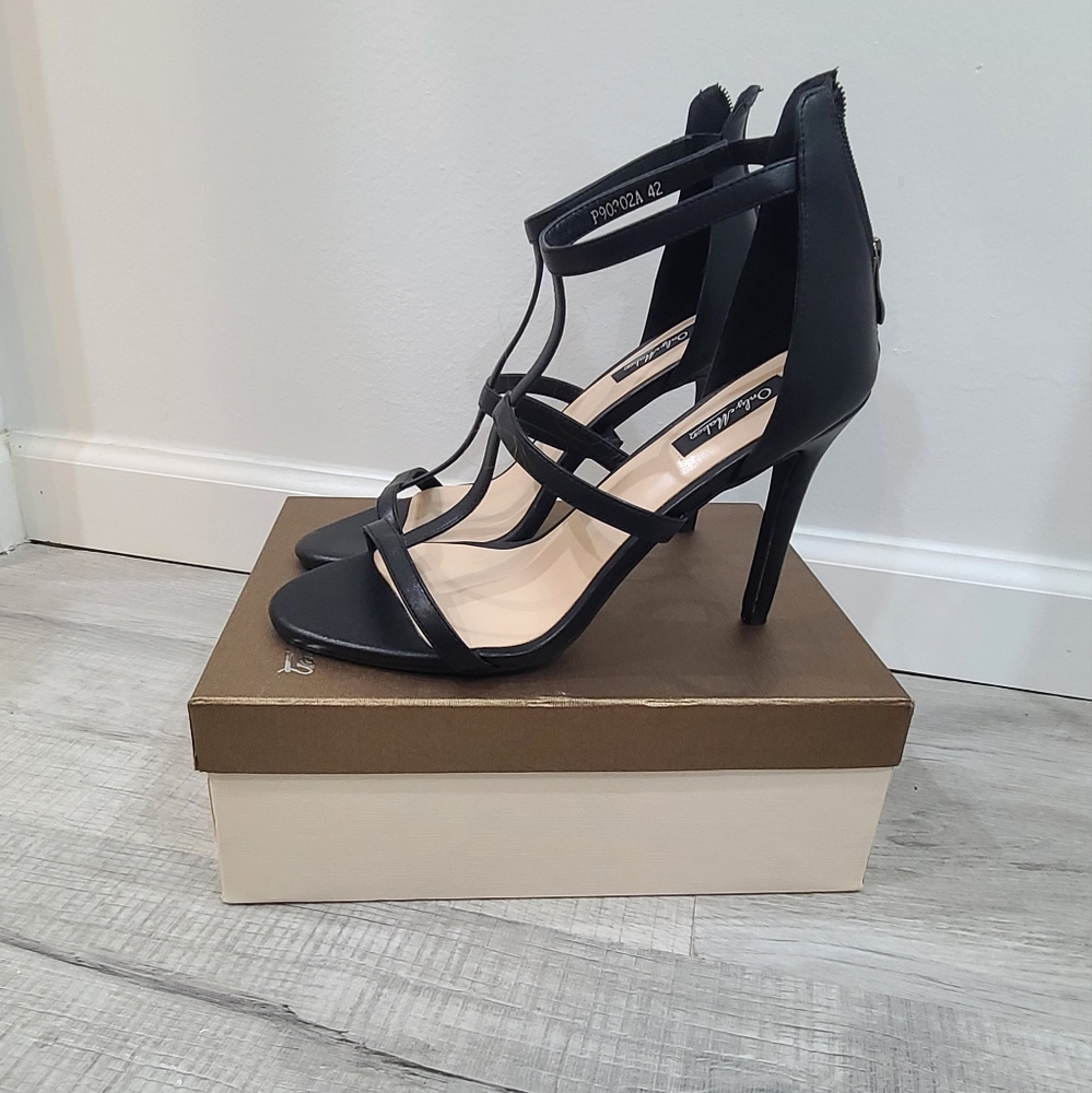 Onlymaker 4 1/2 inch black stiletto heels